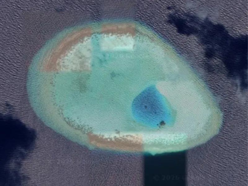 Maldives Islands & Lagoons · Лагуна 62 га, атолл Каафу 7