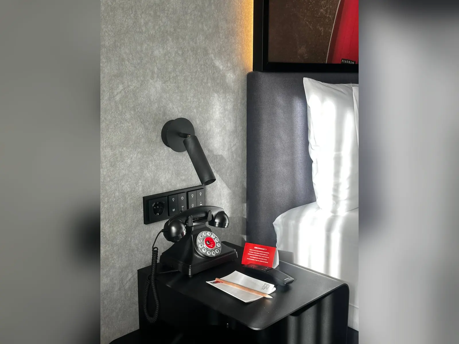 Radisson RED Izmir · Номер-студия 8